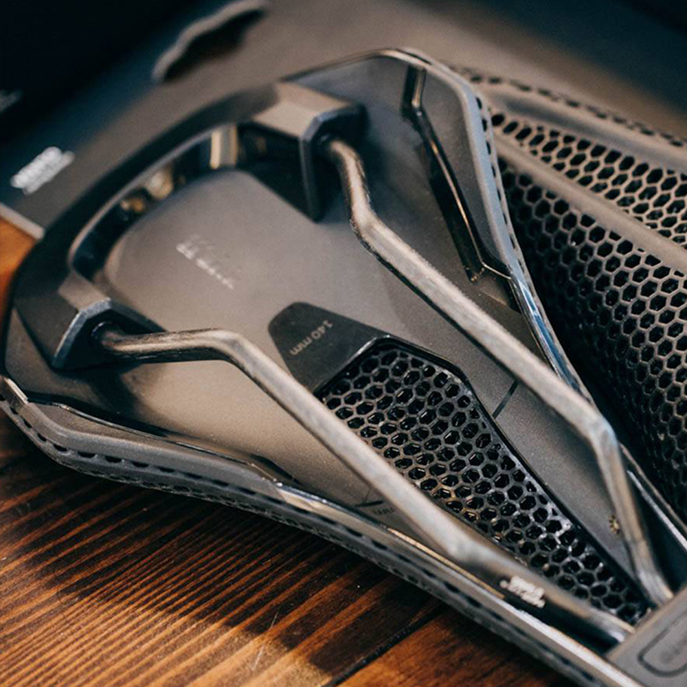 Fizik Vento Argo Adaptive 3D 프 - Mtb Saddle Lightweight 리뷰 및 가격